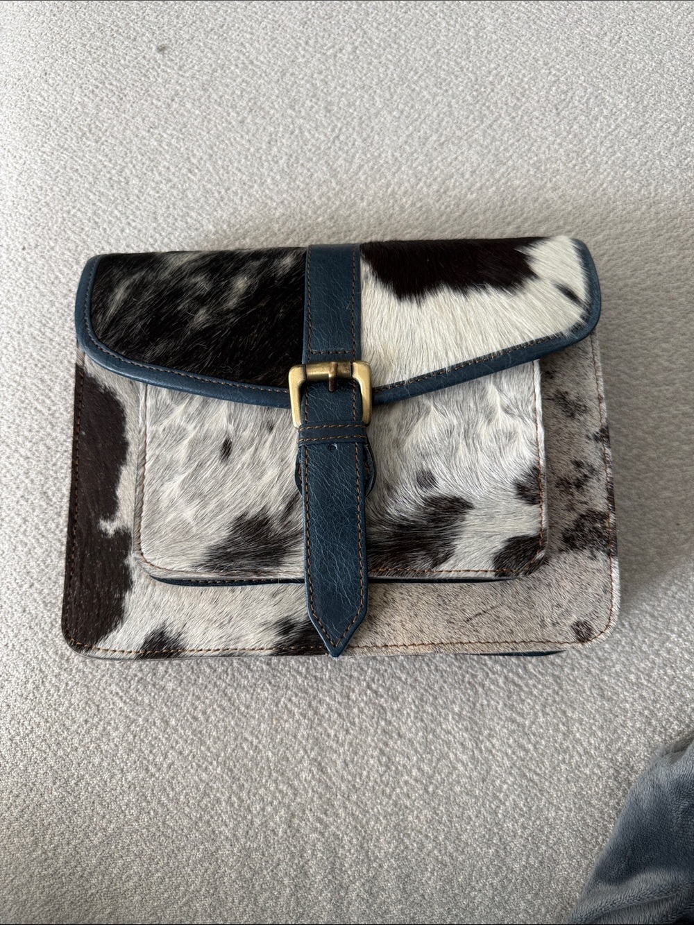 Source Unknown Black and White Cowhide Crossbody with Navy Trim